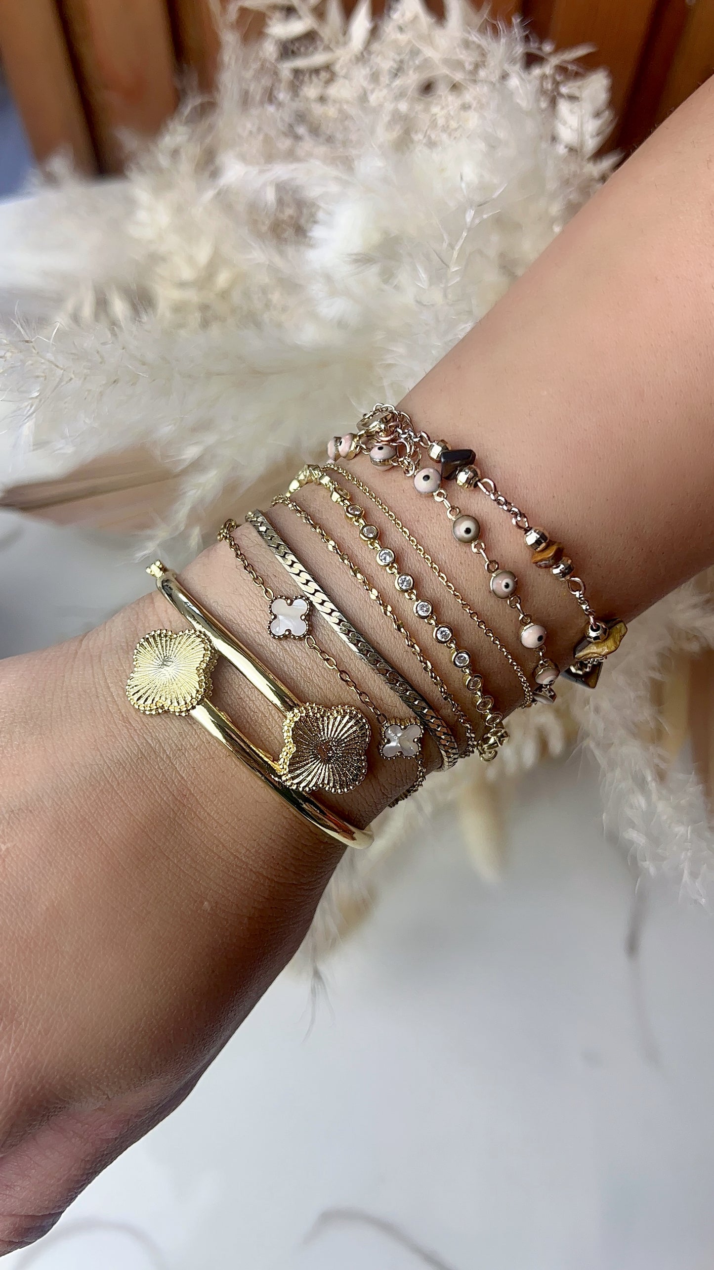 Luxe Van Clover Cuff