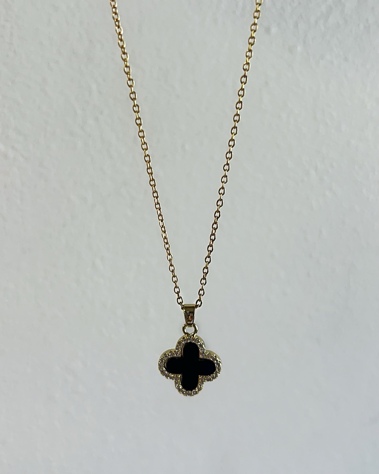 CZ Van Clover Motif Pendant