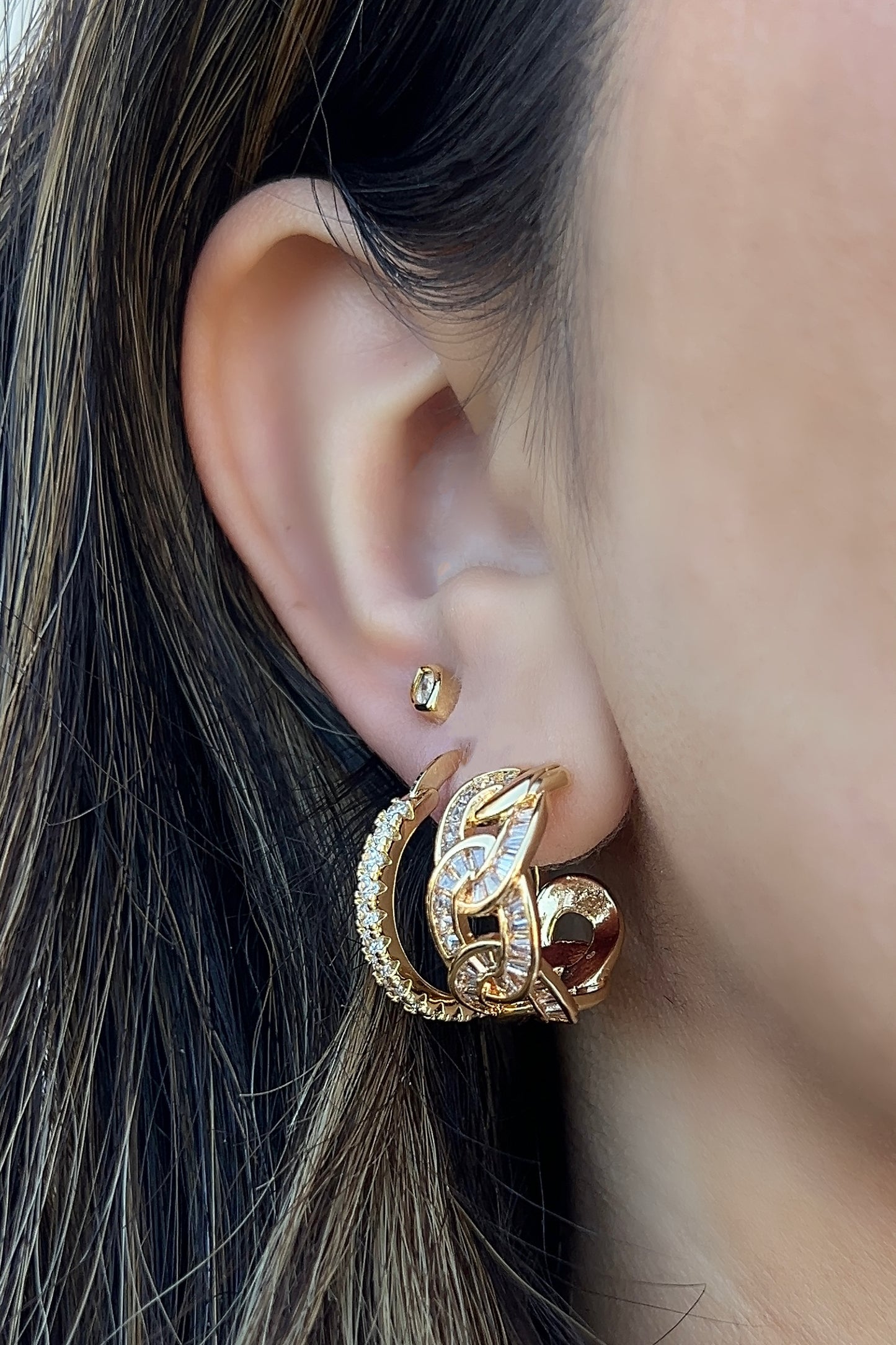 Williamsburg CZ Hoops