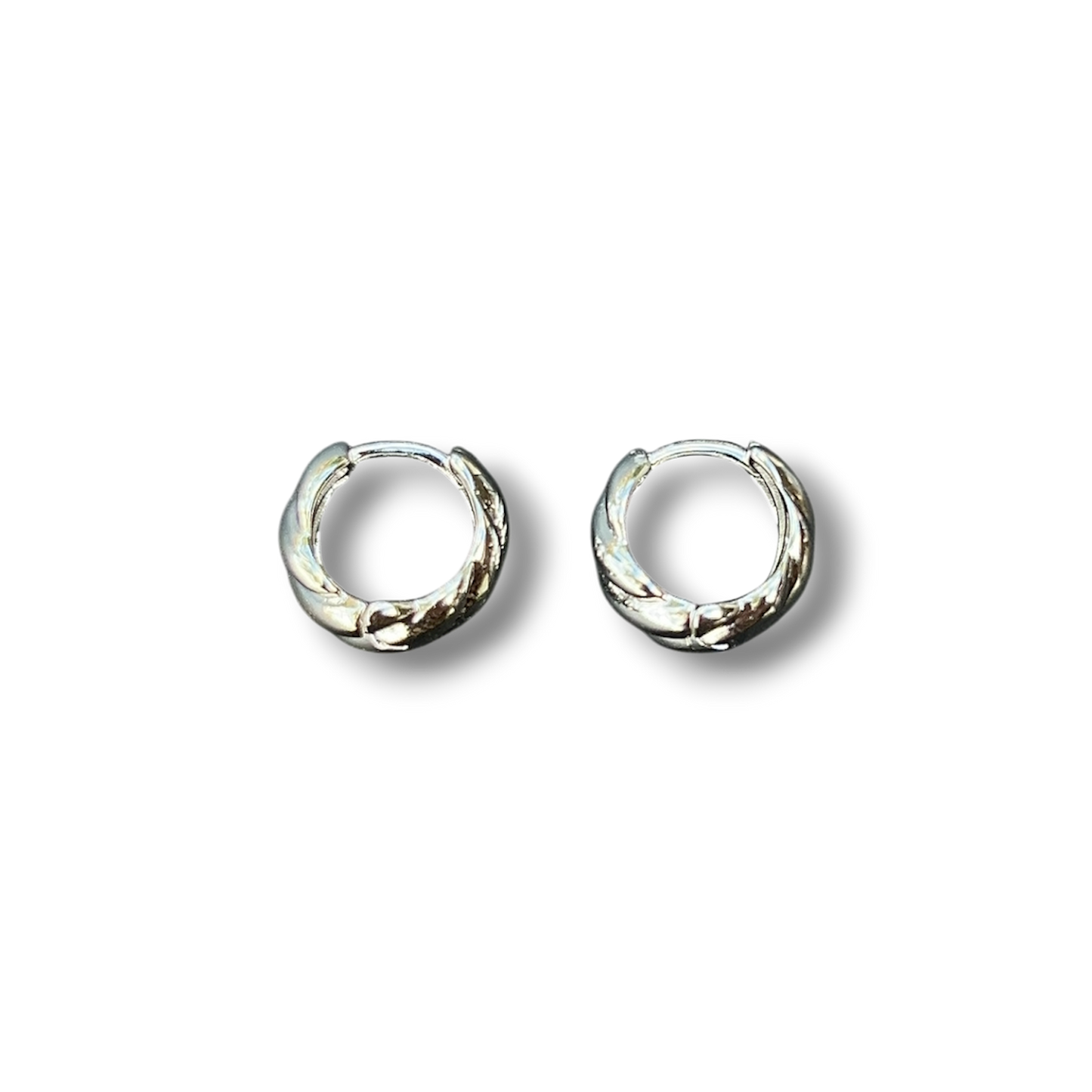 Miranda Mini Scallop Hoops