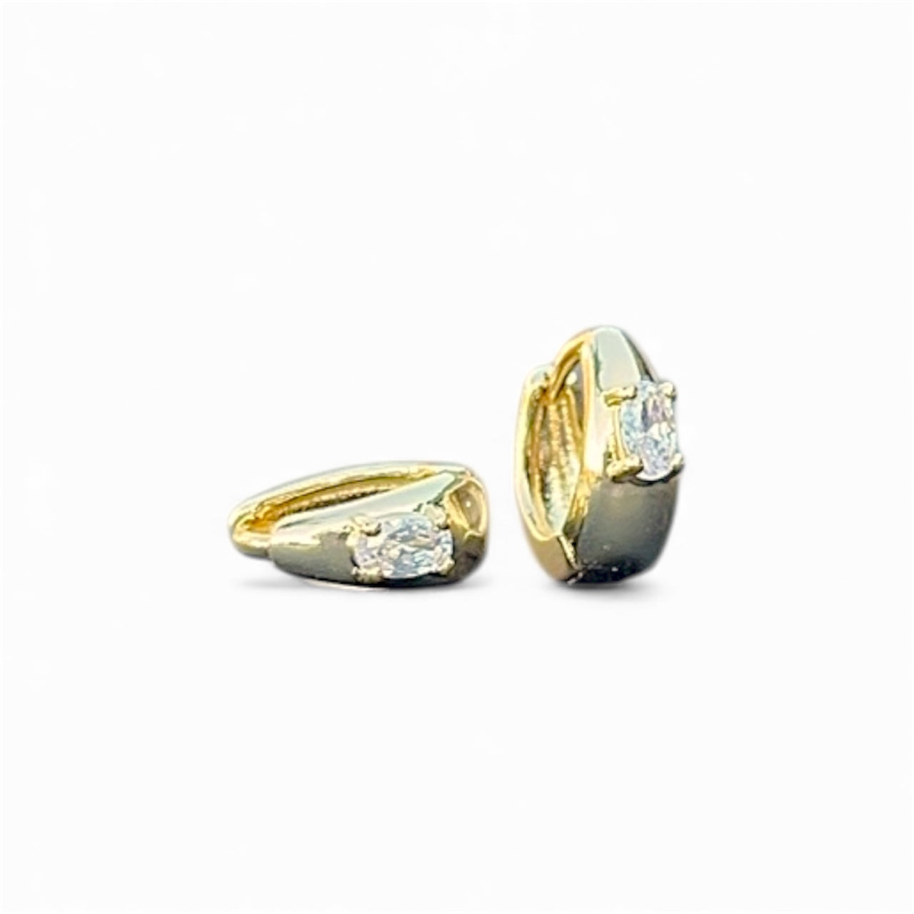 SoHo CZ Mini Huggies