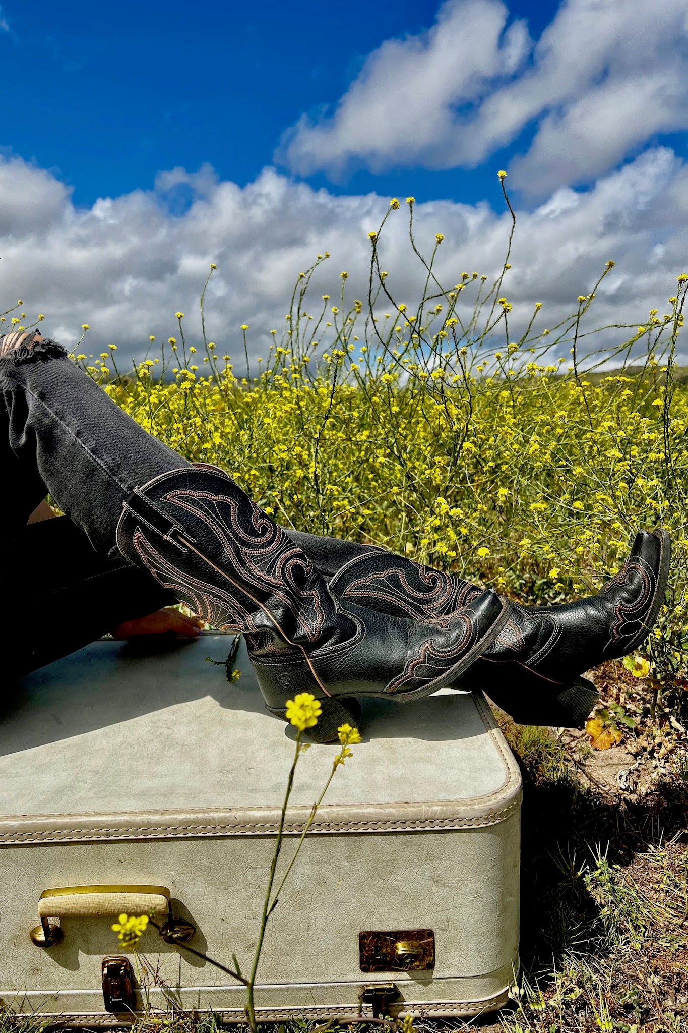 Black Ariat Jilted Leather Boot