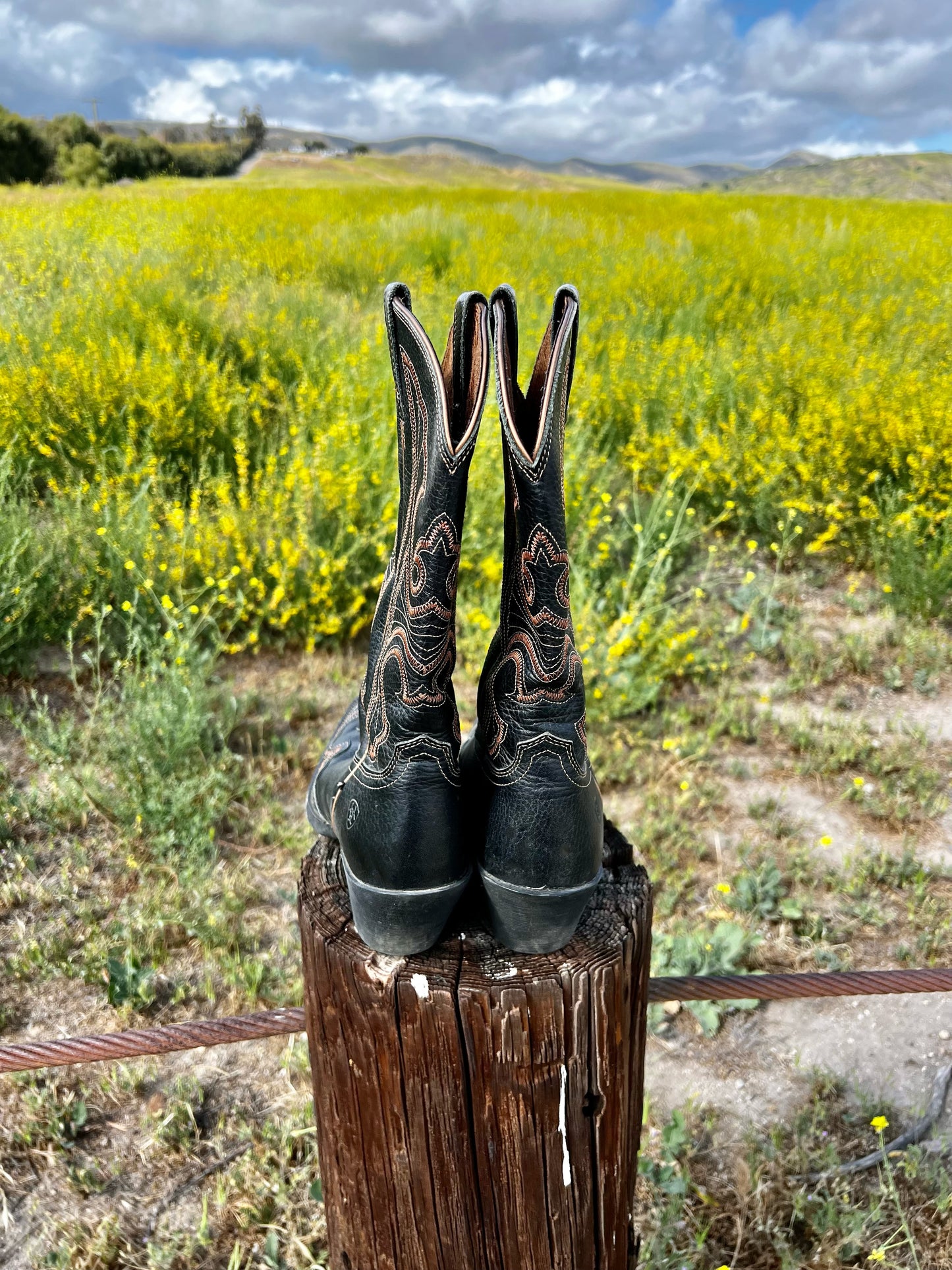 Black Ariat Jilted Leather Boot